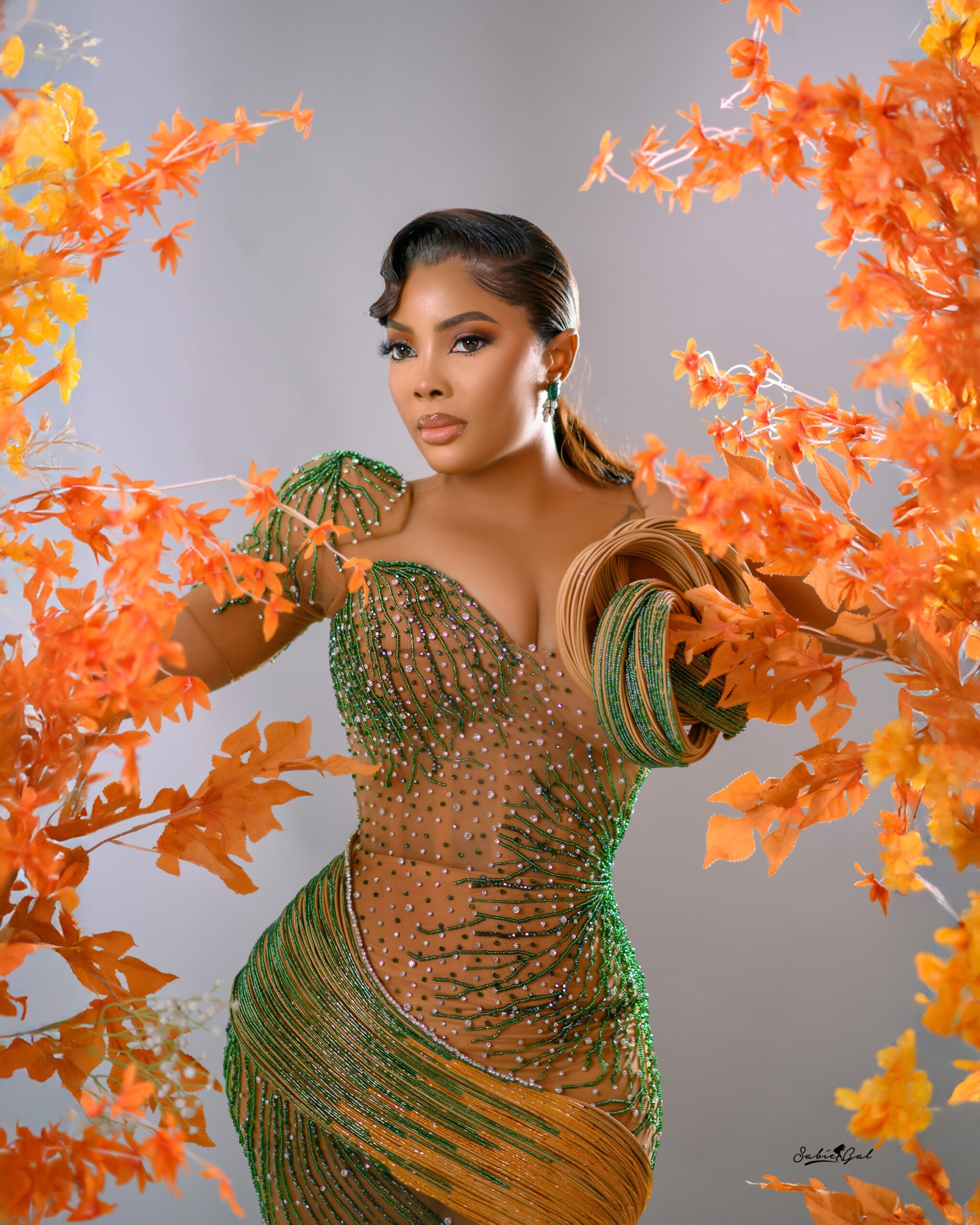 Mokhueleigbe: Oath & Bloom, Élan, Eko Muse