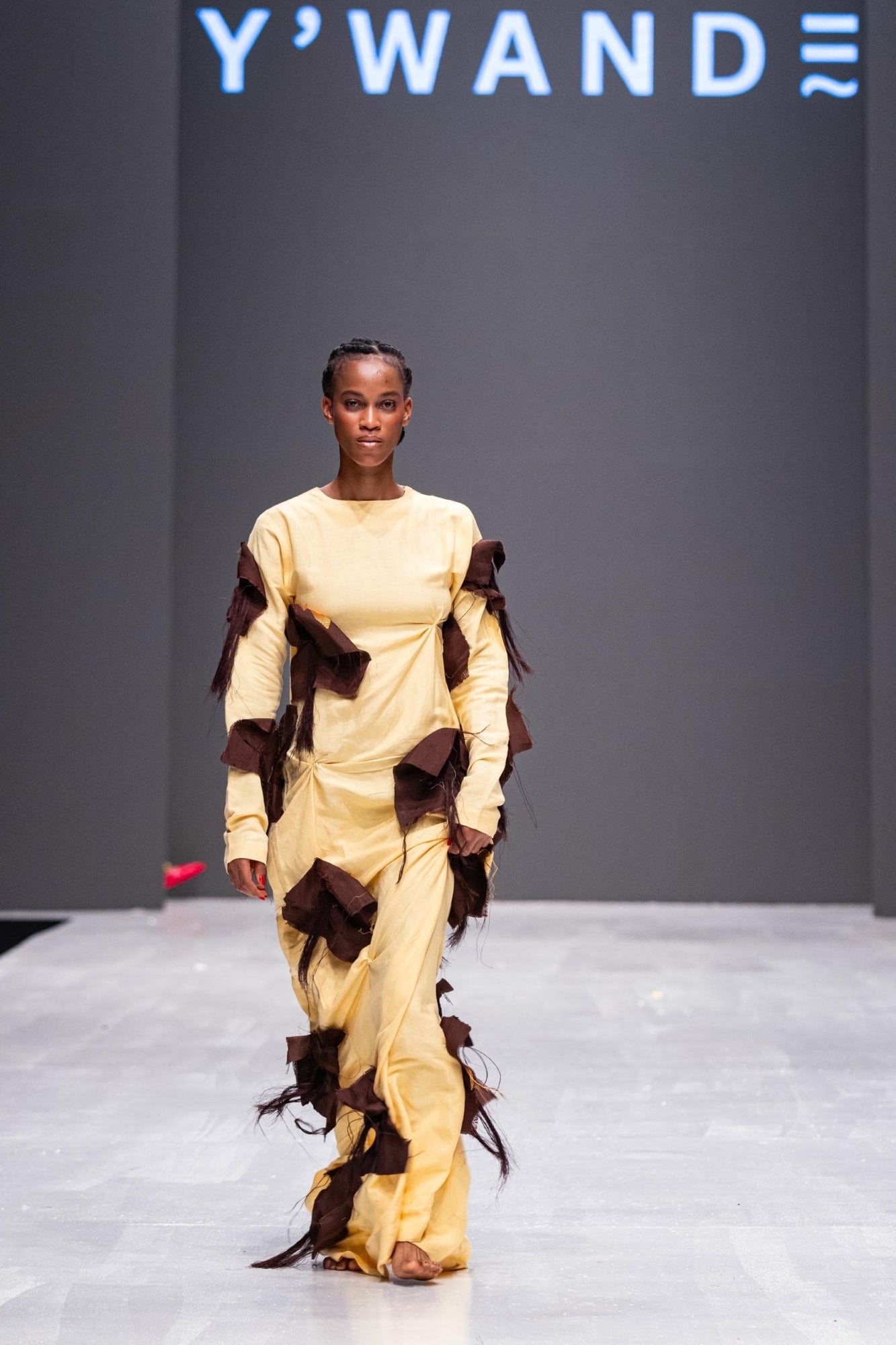 Y'WANDELAG — Look 16